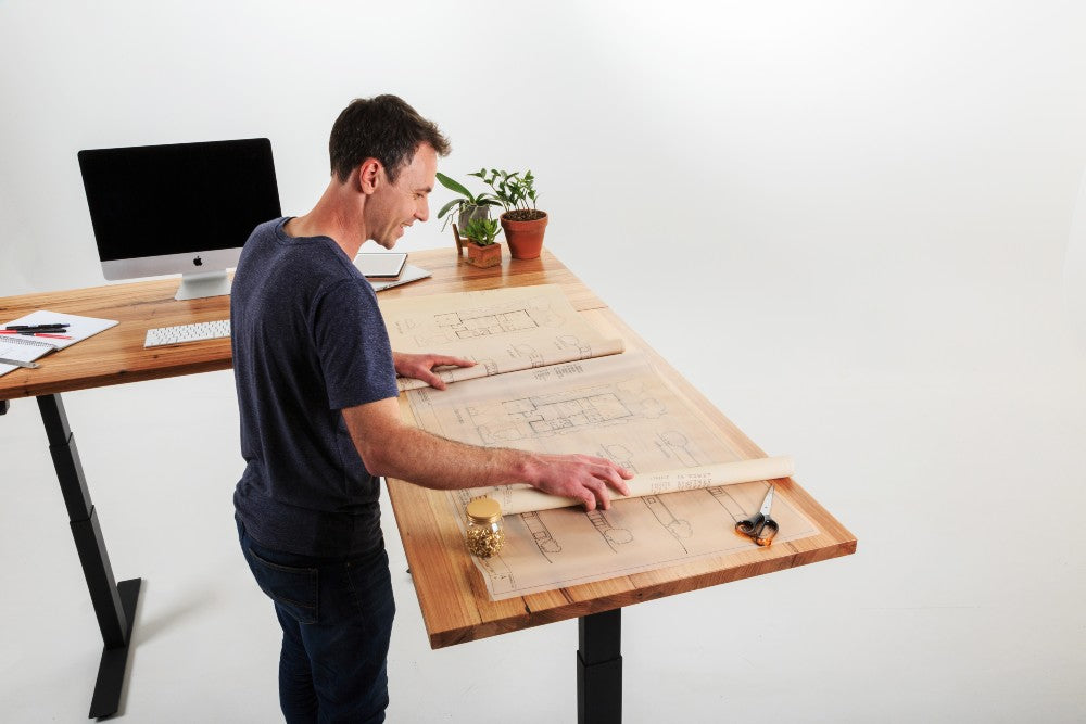 The Ultimate Guide to the Best Standing Desks for 3 Monitors