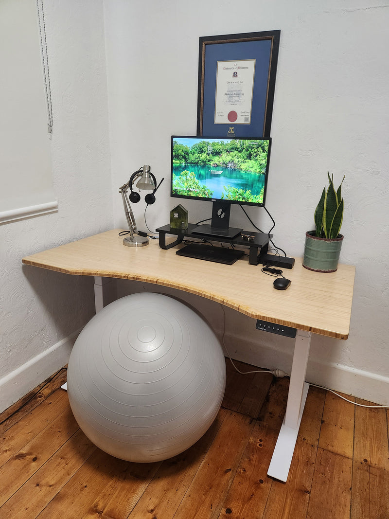 Updown desk with bamboo outlet desktop